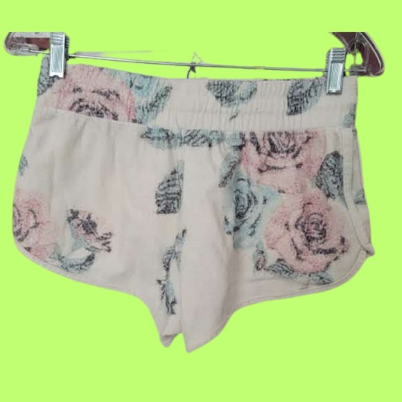 EXCLUSIVE OFFER! Dive into a Treasure Trove of Size 8/M Garments - Picture 13 of 15